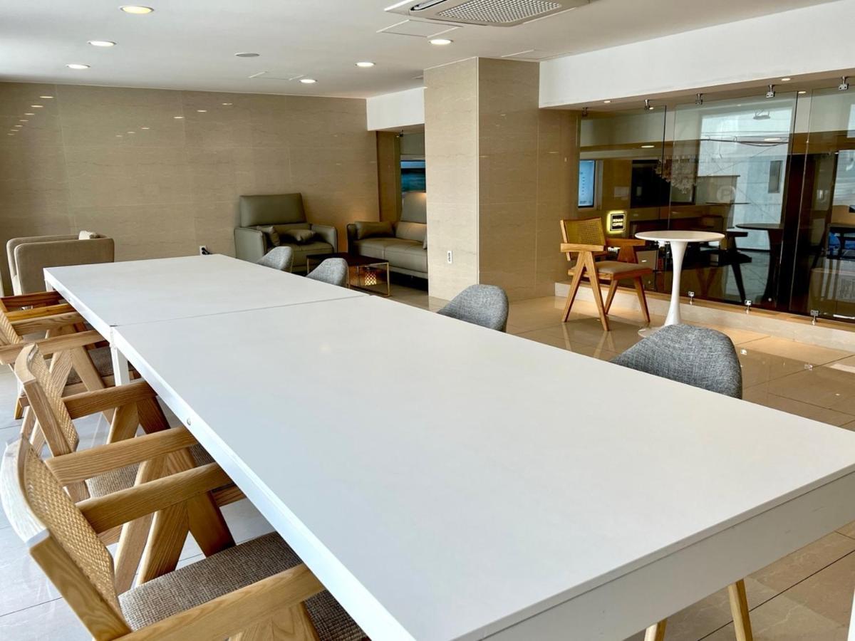 Seomyeon Ib Hotel Busan Dış mekan fotoğraf