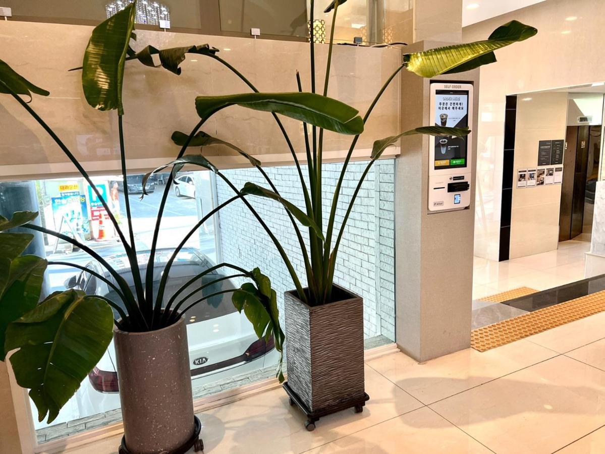 Seomyeon Ib Hotel Busan Dış mekan fotoğraf