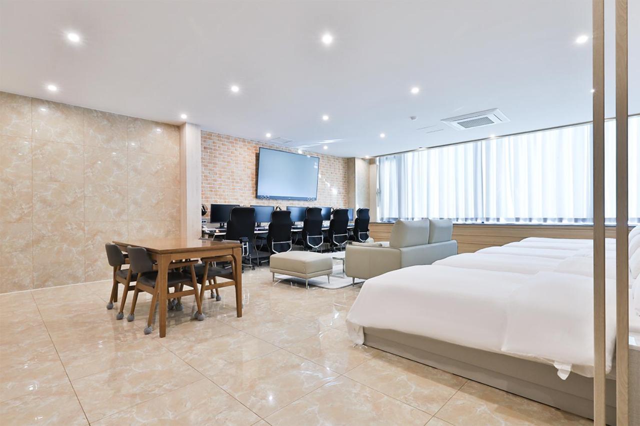 Seomyeon Ib Hotel Busan Dış mekan fotoğraf