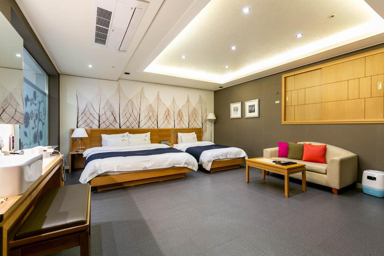 Seomyeon Ib Hotel Busan Dış mekan fotoğraf