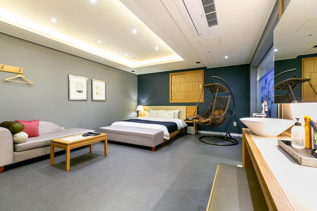 Seomyeon Ib Hotel Busan Dış mekan fotoğraf