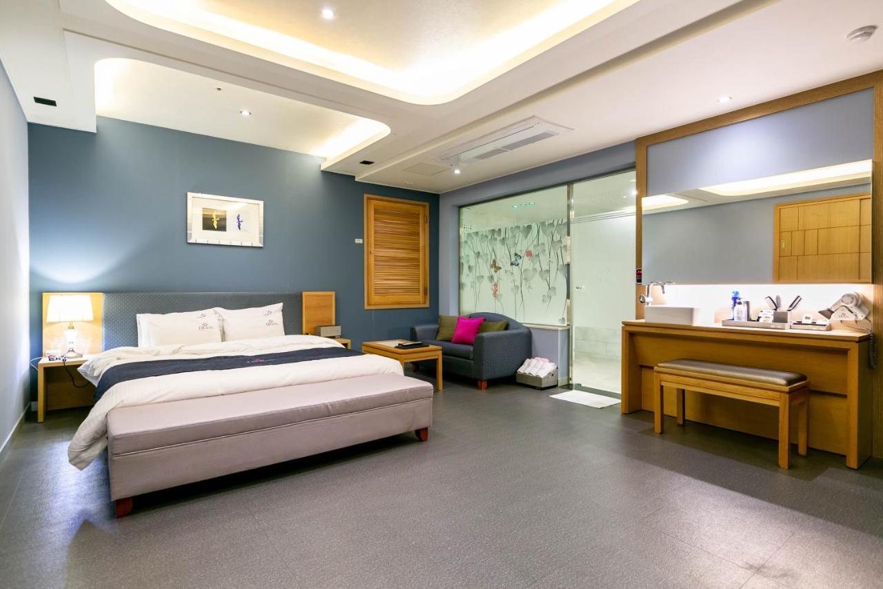 Seomyeon Ib Hotel Busan Dış mekan fotoğraf