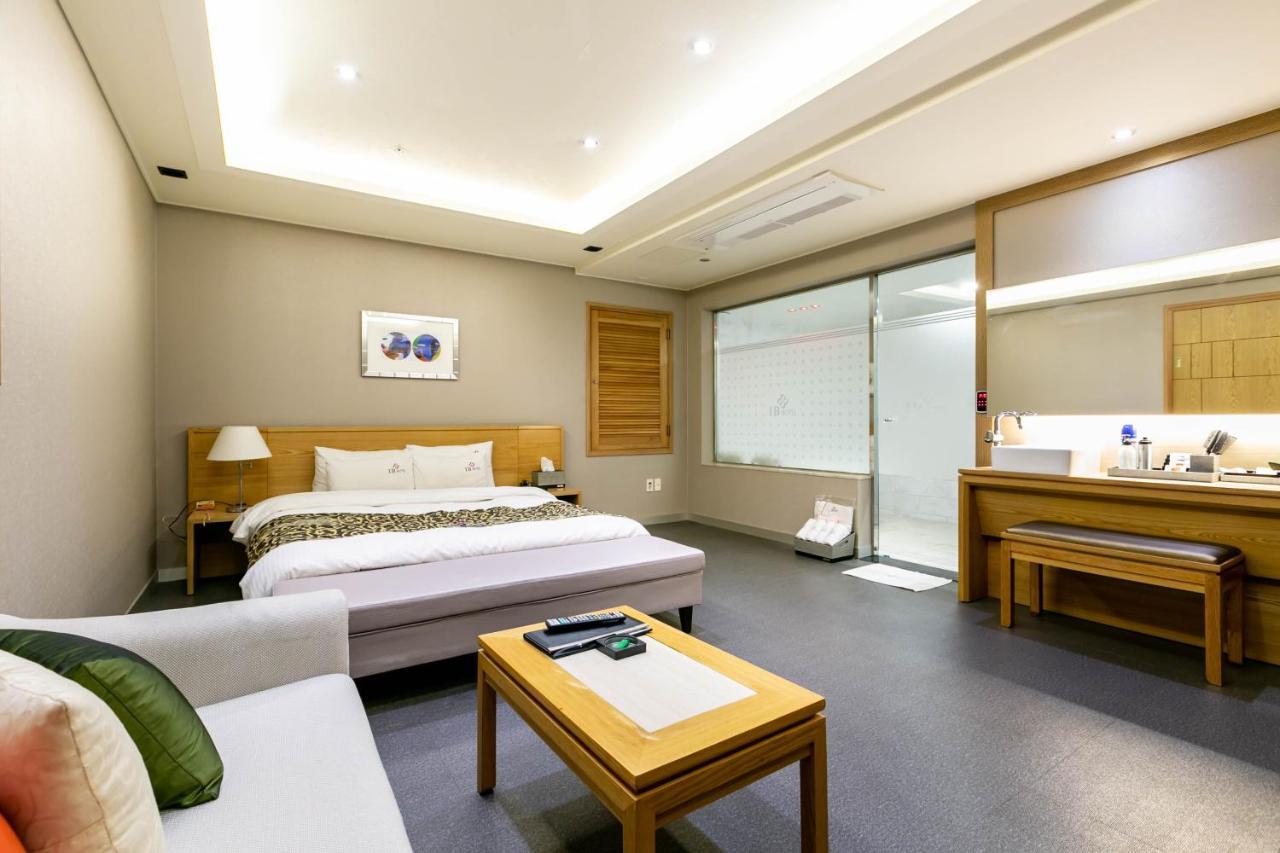 Seomyeon Ib Hotel Busan Dış mekan fotoğraf